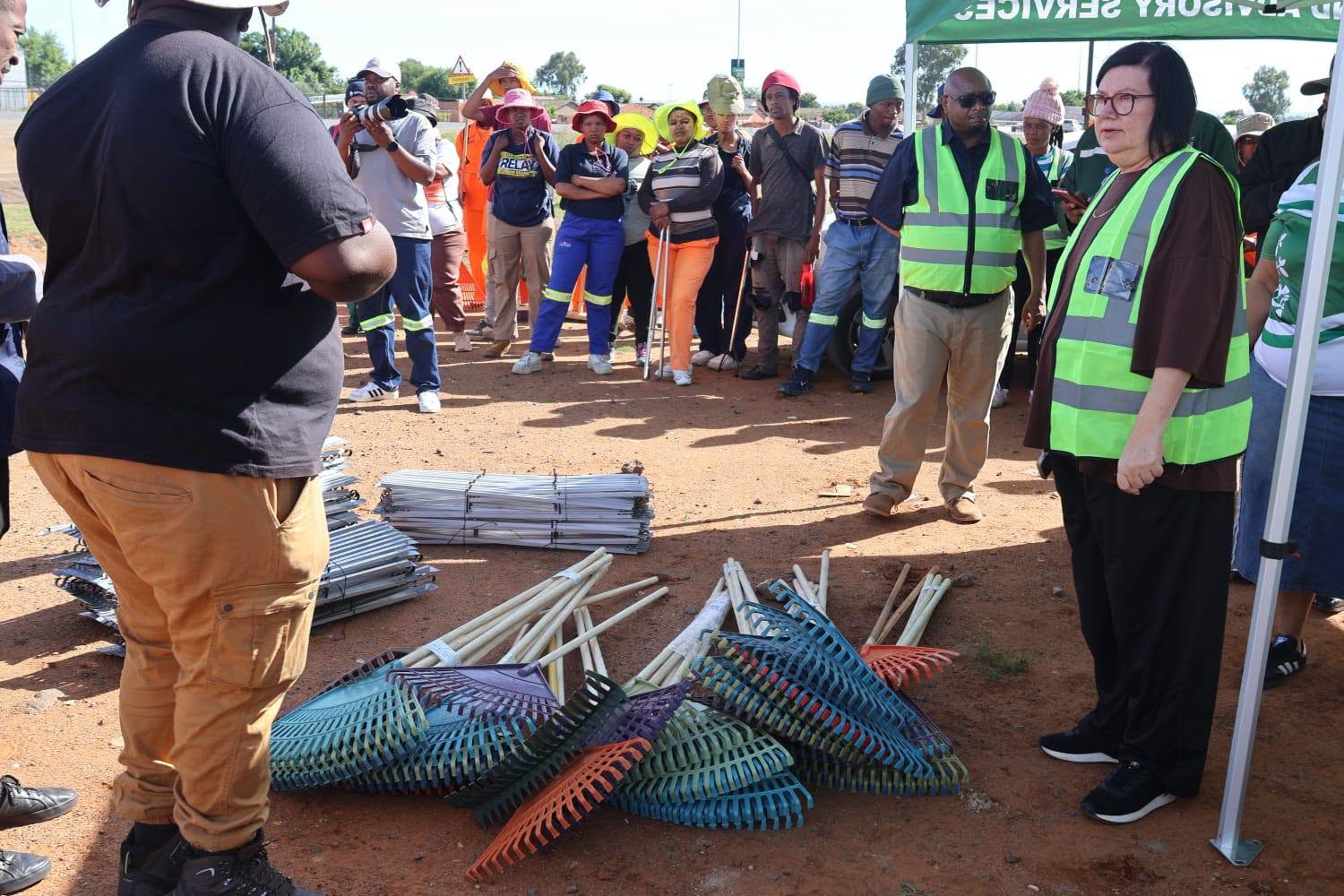 DARDEA and Mangaung Metro Embarks on a Cleaning Campaign