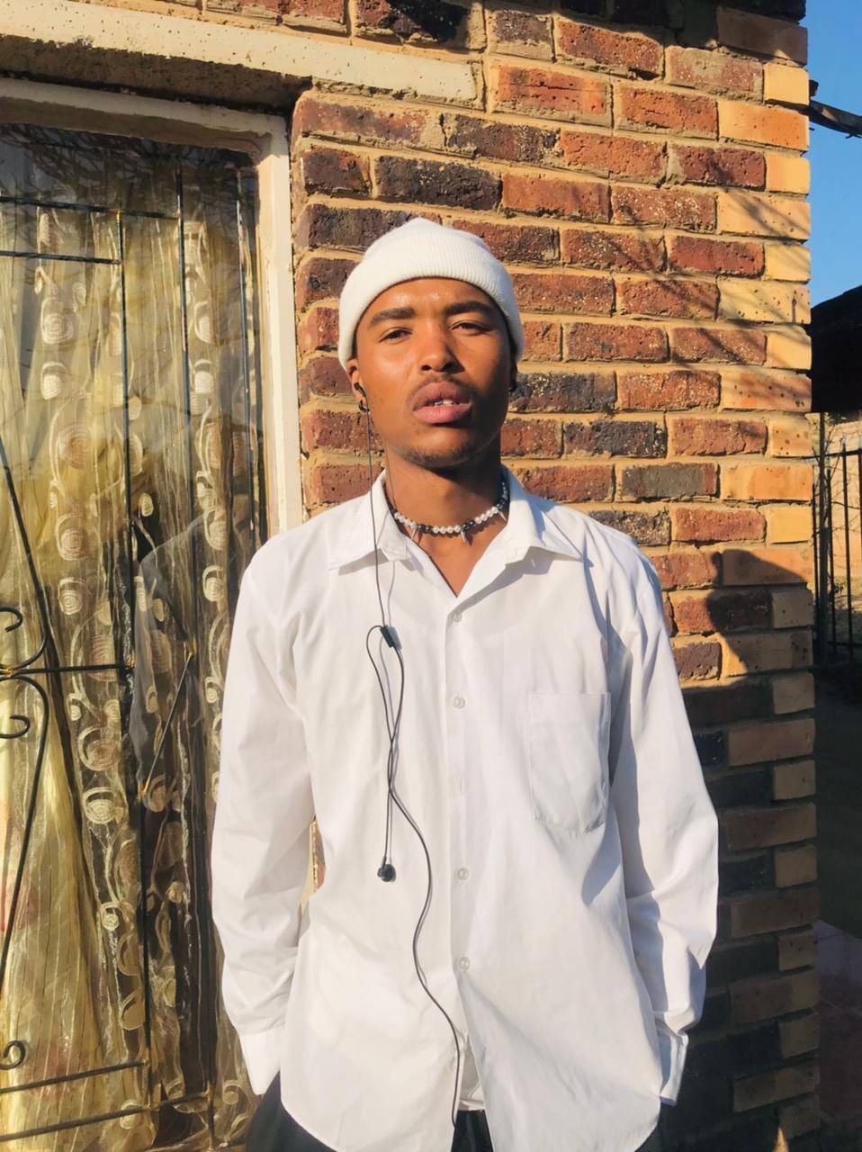 Lepe Dee Vocalist is passionate about music