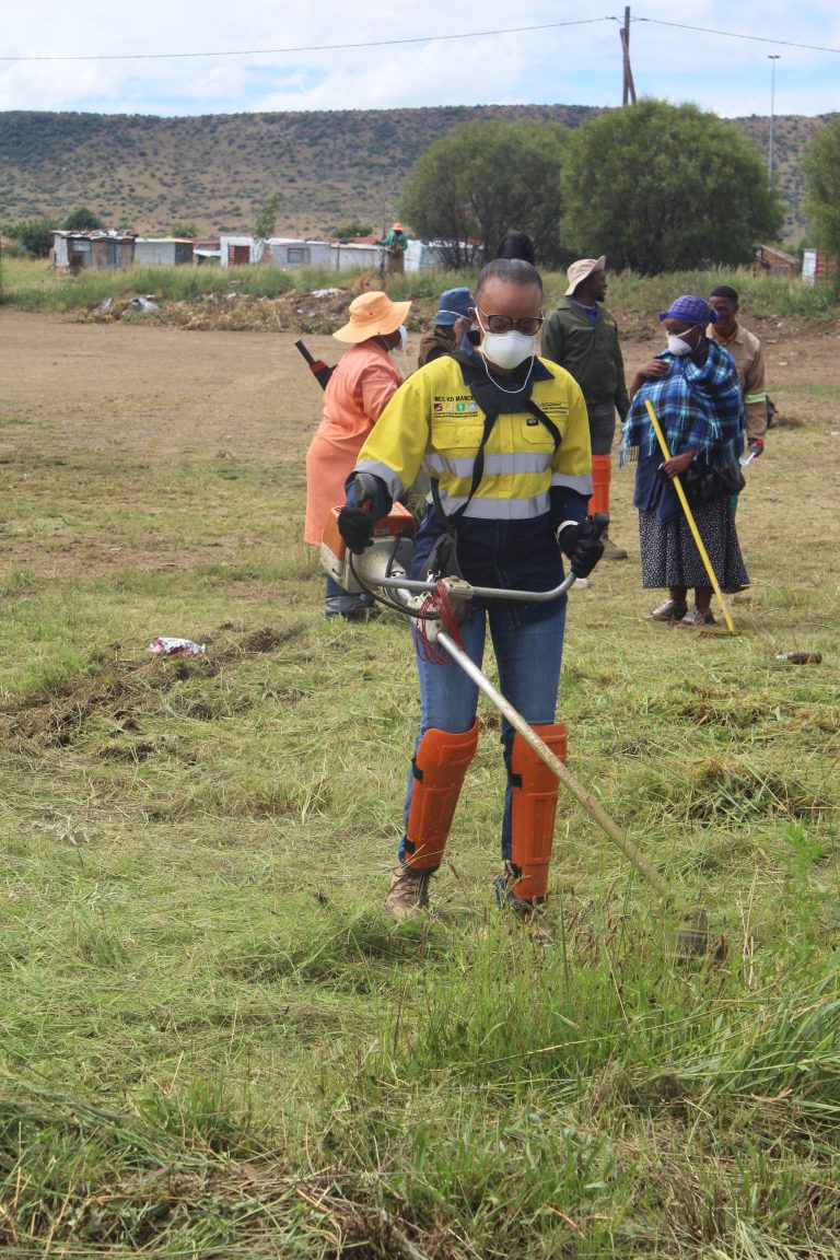 FS Public Works MEC leads cleaning campaign