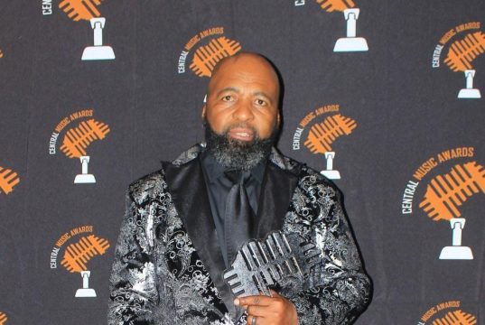 Khay celebrates 40 years in the music business