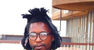 A Well-Deserved Award for Comedy Eye-Icon