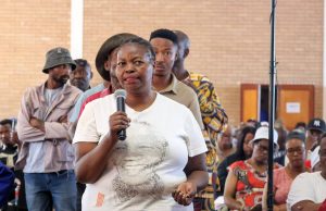 Local Farmers Engage MEC Elsabe Rockman